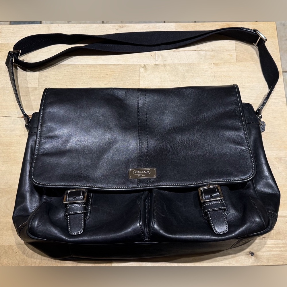 Coach Messenger Bag Men’s or Women’s Crossbody Bag Quality Coach Leather